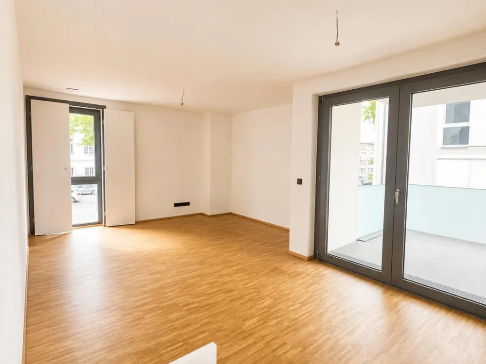 2-Zimmer-Wohnung mit Loggia im Herzen der Äußeren Neustadt