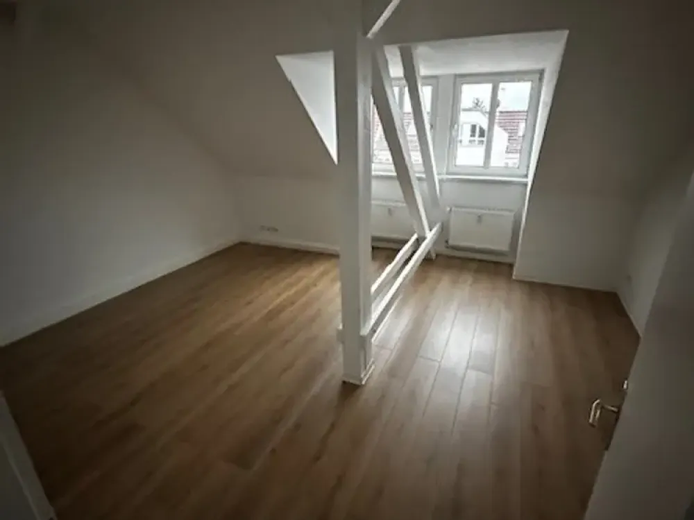 3-Zimmer-Wohnung im Dachgeschoss in ruhiger Lage von Leipzig