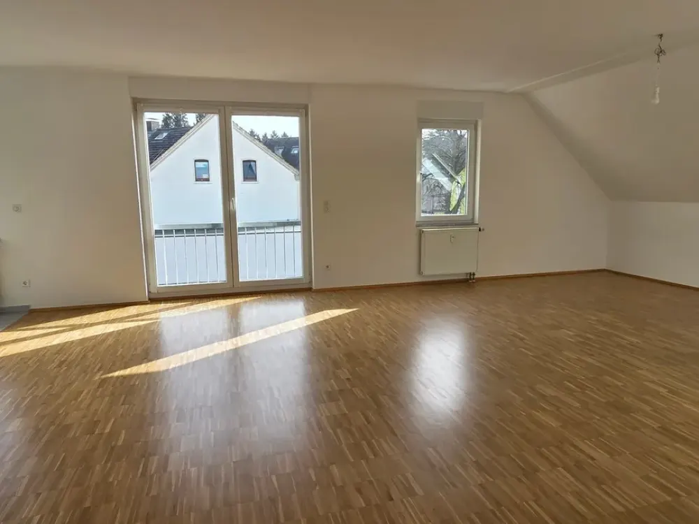 4 Zimmer Wohnung auf 2 Etagen in Solingen-Wald