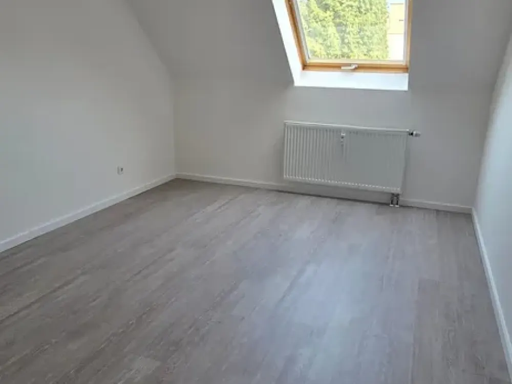 4 Zimmer Wohnung auf 2 Etagen in Solingen-Wald