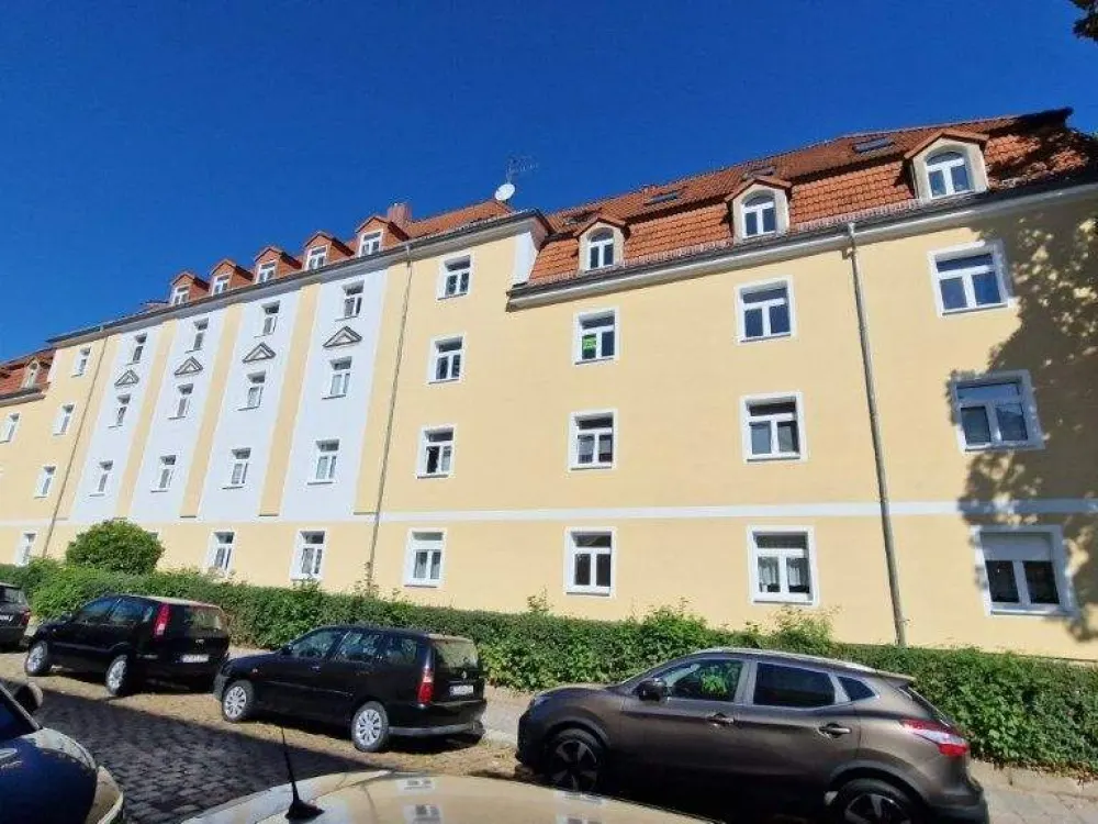 DD-Löbtau - Large, bright, friendly 2-room apartment on the 2nd floor, ideal for students due to university proximity