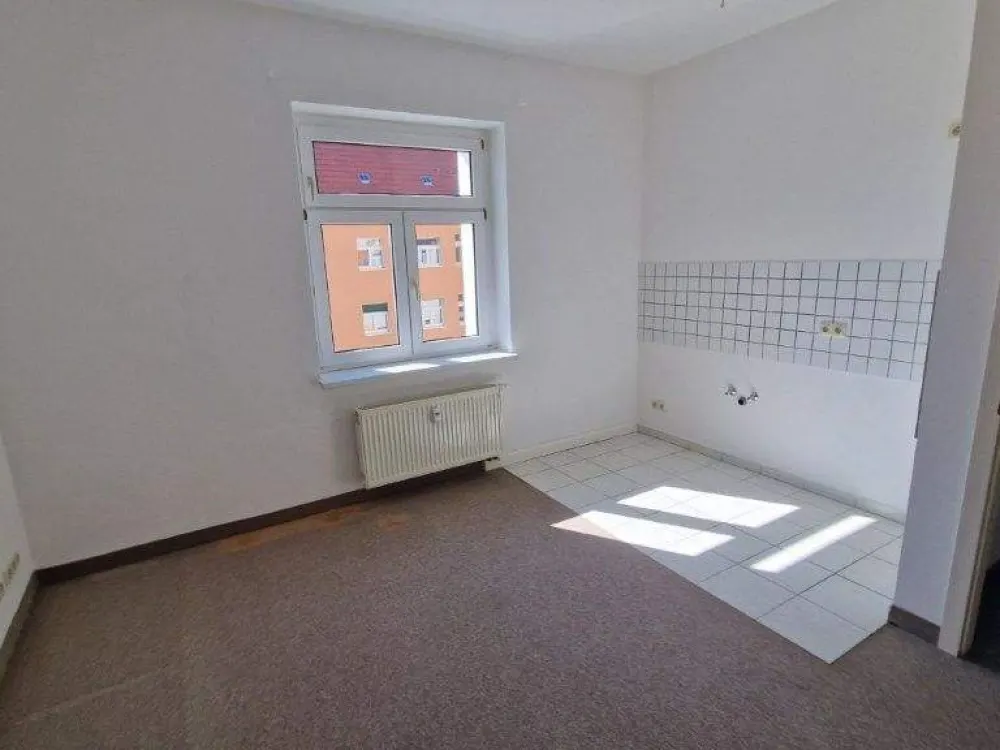 DD-Löbtau - Large, bright, friendly 2-room apartment on the 2nd floor, ideal for students due to university proximity