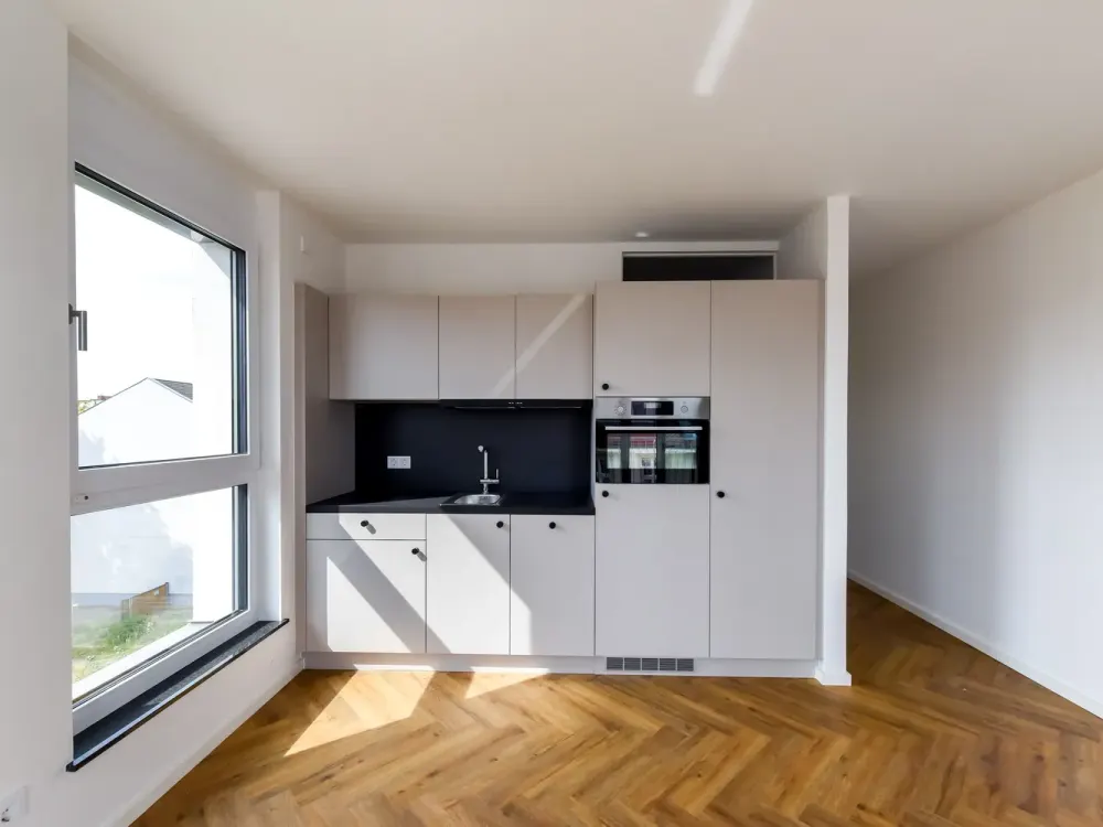 Only 3 Years Old: High-Quality 2-Room Apartment with Balcony & Built-In Kitchen