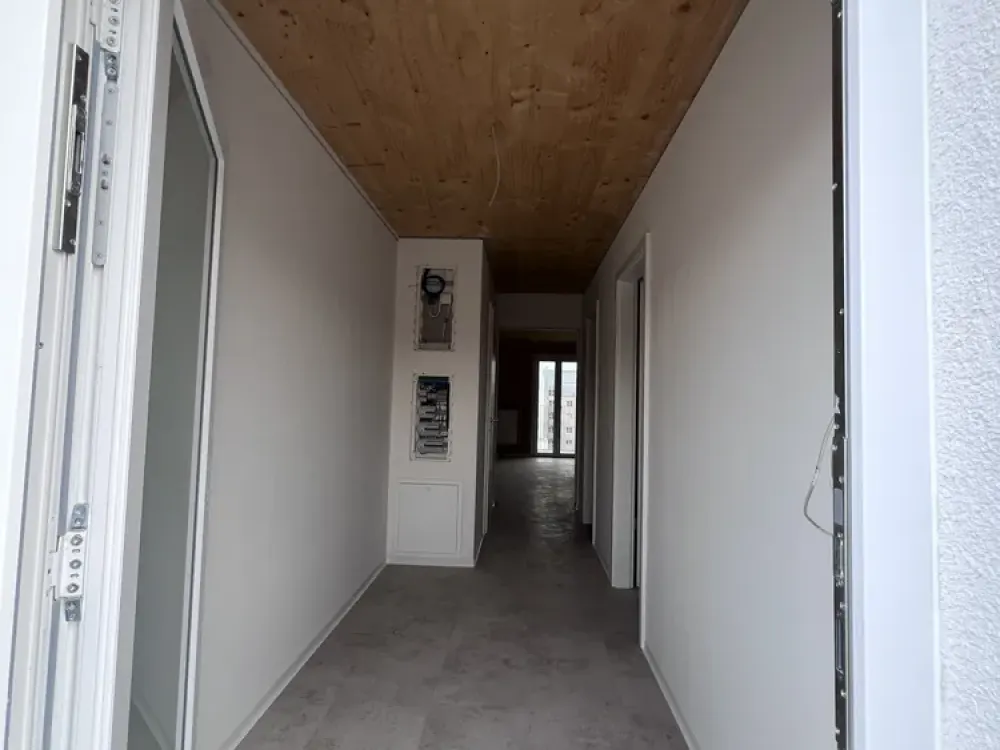 Weißer WBS für 2 Pers. bis 60 m²: Südvorstadt! 2-R.-Whgen 54,88 m² mit Balkon, ökolog. 'Holzhaus'!