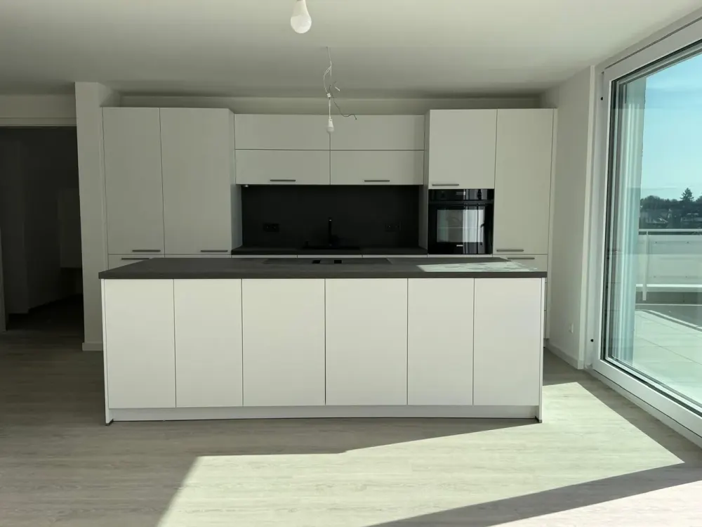 Completely Renovated 3-Room Penthouse Apartment with a View in Plieningen
