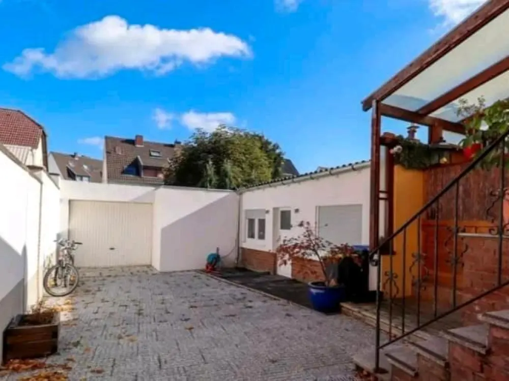 vollmöblierte 1 - Zimmerwohnung Köln - Worringen