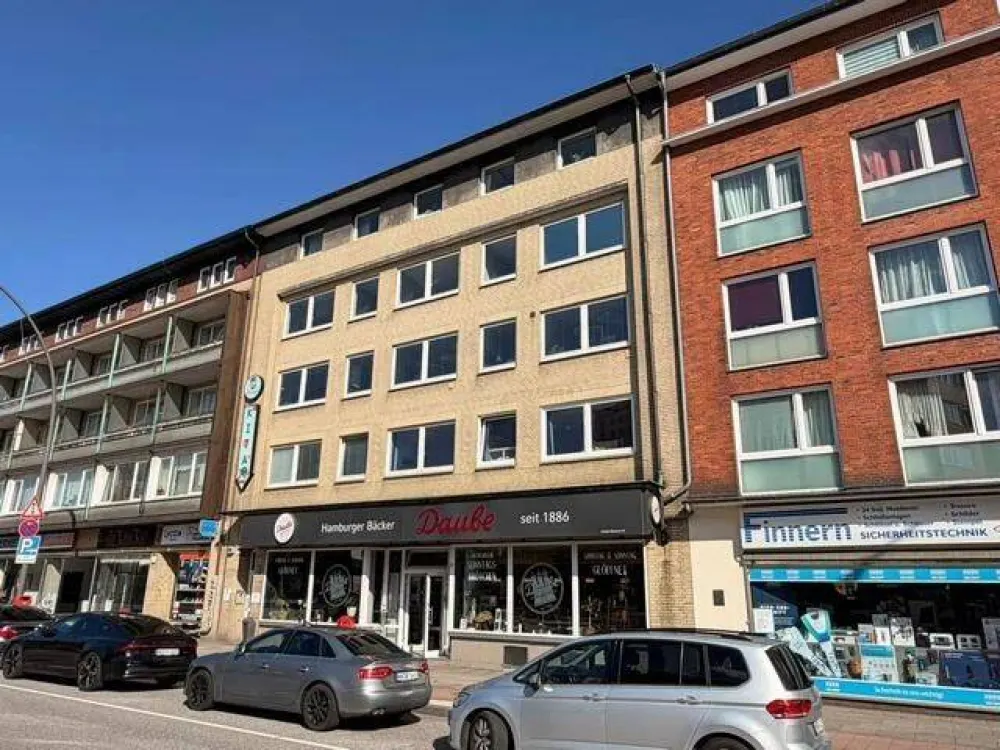 Hamburger Str. - 1 WG-Zimmer in einer 5er WG mit Einbauküche u. 2 Bäder mit Duschen - zentrale Lage