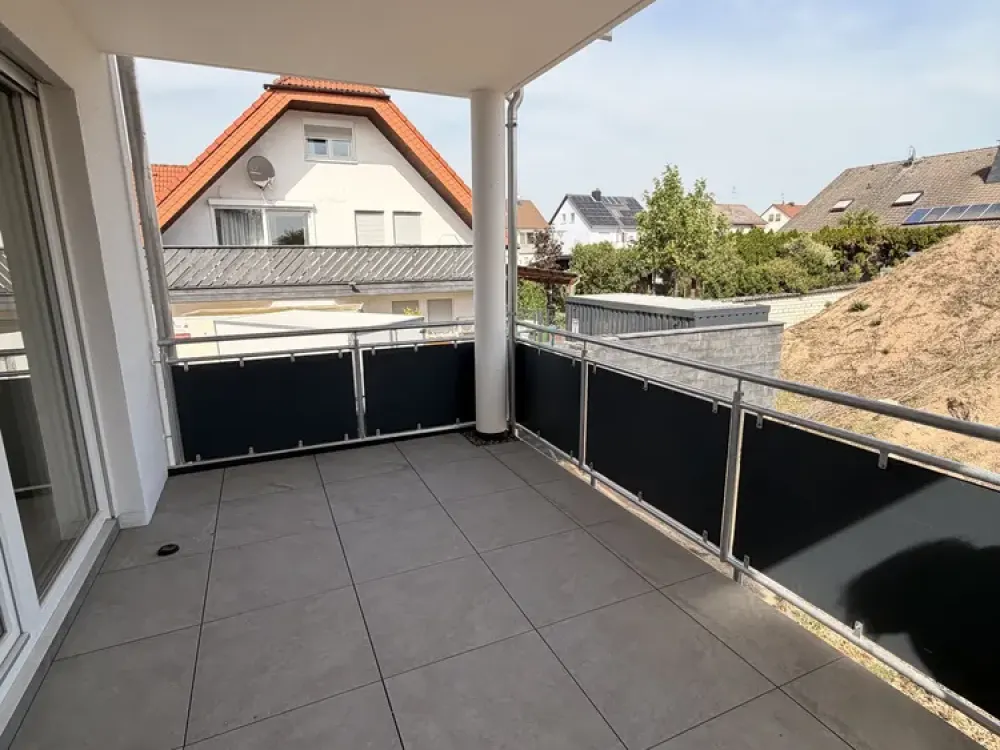Schön geschnittene 3-Zimmer Neubauwohnung mit Balkon