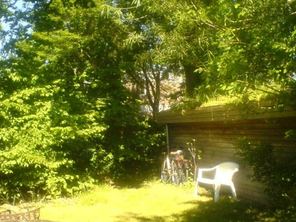 TAUSCH Biete 4Z 1630warm im Grünen Suche Altbau 2,5 Z max750 warm