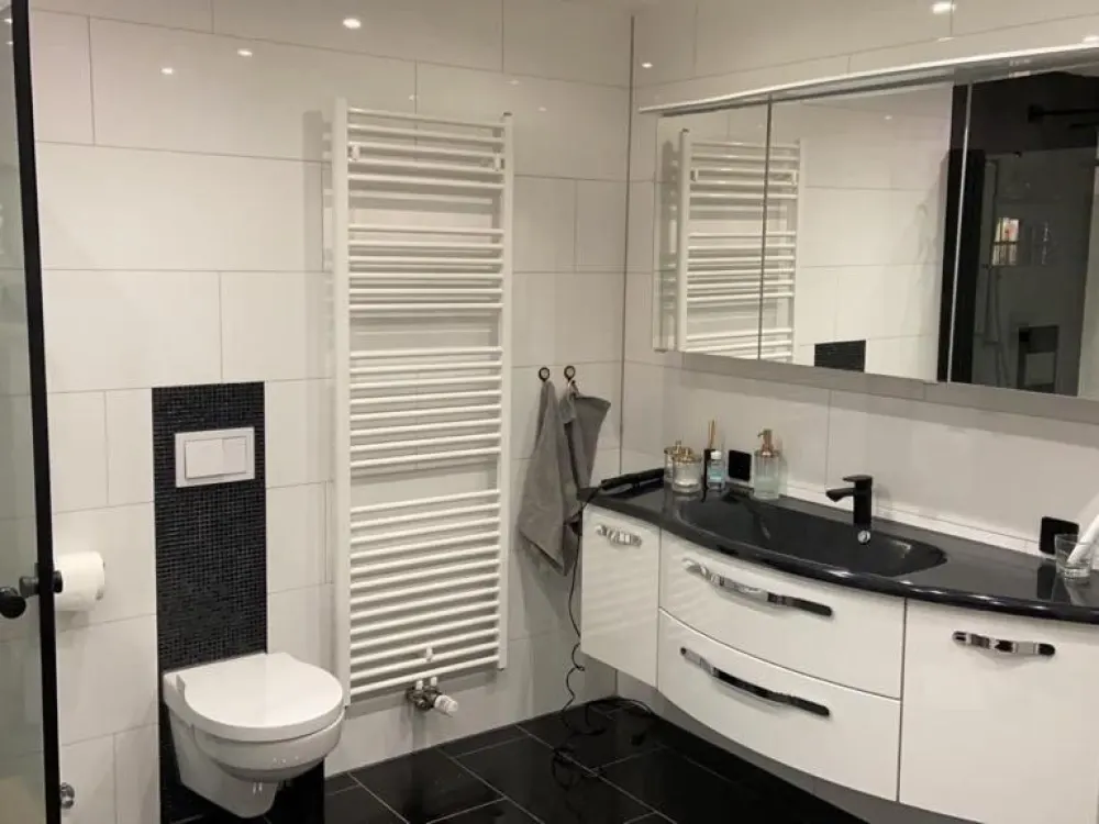 Moderne 2 Zimmer Wohnung - Zentral - Mit Stellplatz