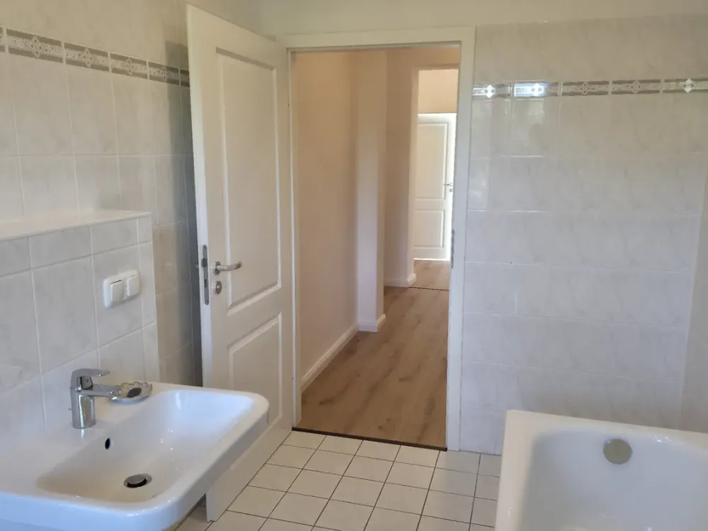 Alltagstaugliche 2,5-Zimmer-Wohnung mit Balkon in Berlin Altglienicke