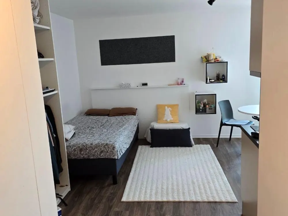 Modernes möbliertes Studio im Neubau, inkl. Internet & Nebenkost