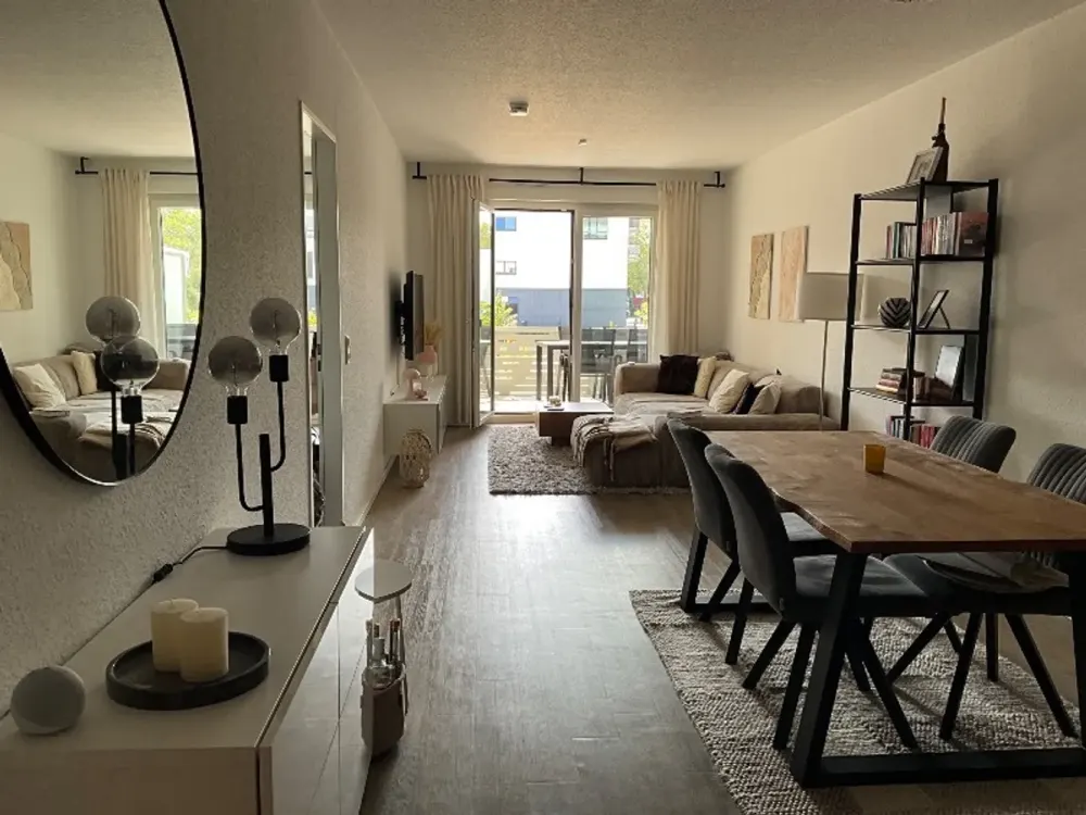 47122/76 Geräumige 2‑Zimmer‑Wohnung mit großem Balkon in Düsseldorf-Rath