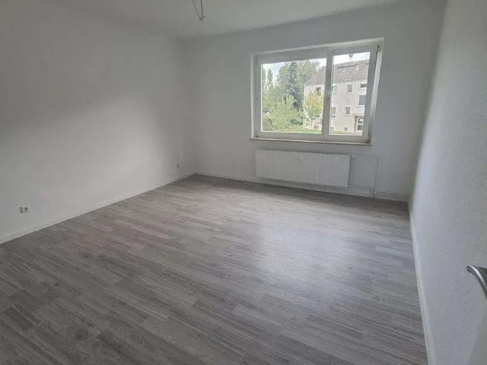 Iserlohn OT-Iserlohnerheide. Sanierte, helle 3 ZKB Wohnung ohne Balkon mit Badewanne
