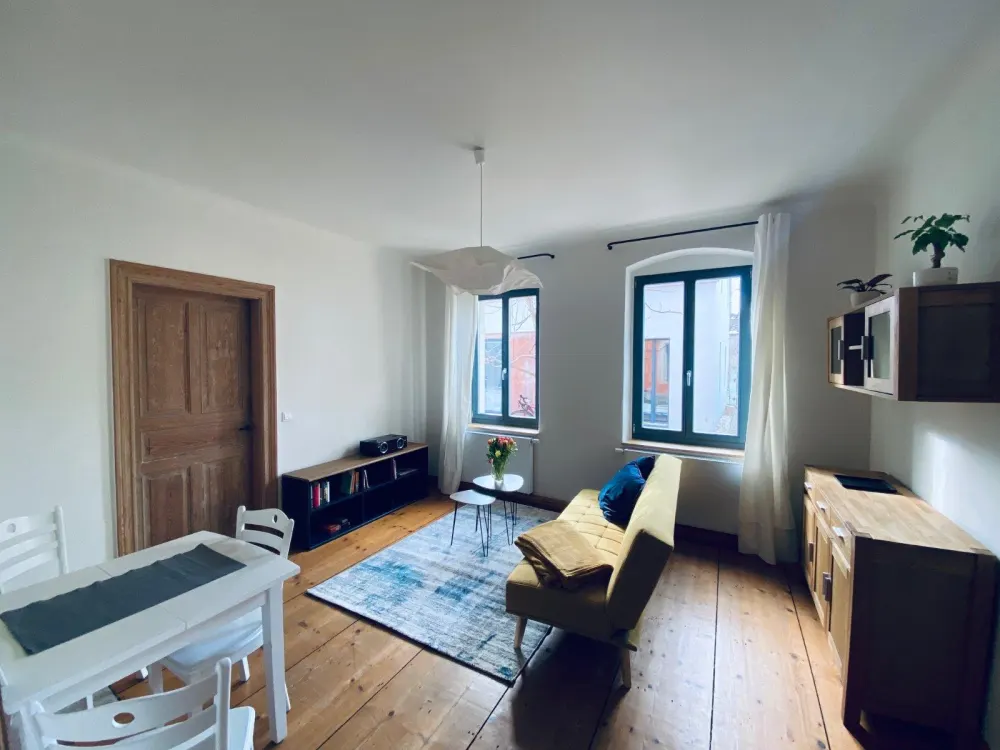Möblierte Wohnung zur Zwischenmiete, ab April 2027