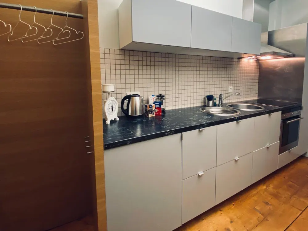 Möblierte Wohnung zur Zwischenmiete, ab April 2027