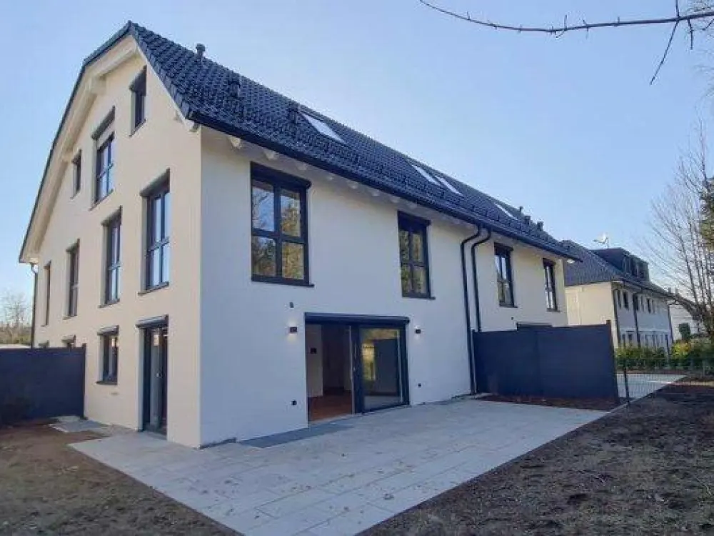 3-Zimmer-Maisonette | 107 m² | Eigener Garten | Waldtrudering