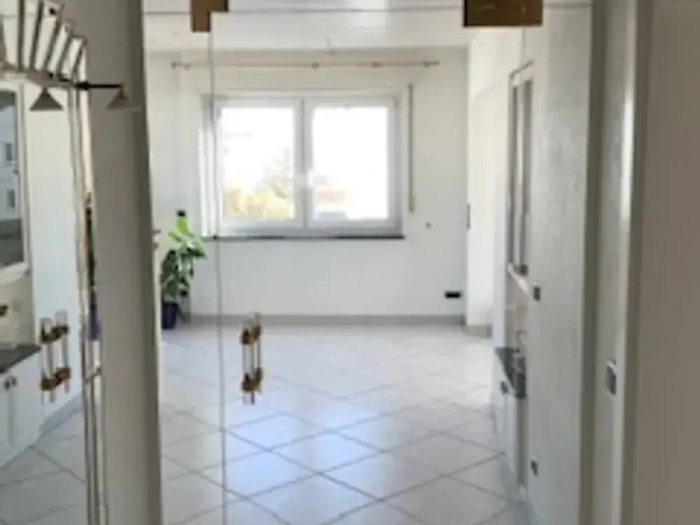 Exklusive 3-Zimmer-Wohnung mit Balkon und Gartenmitbenutzung in Rutesheim