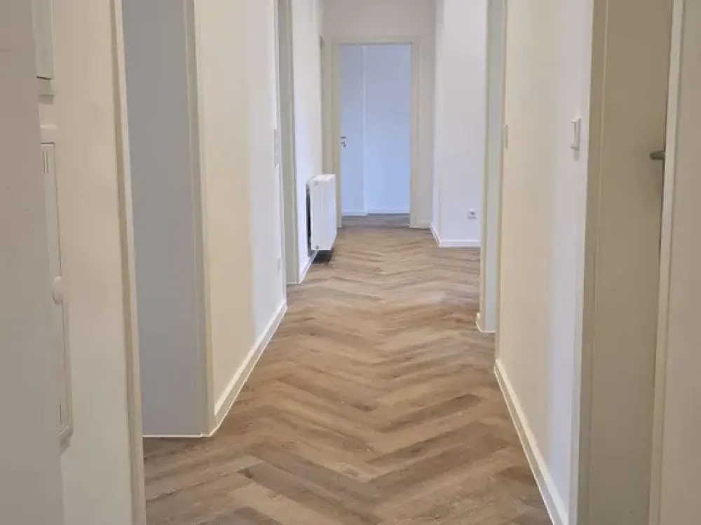 1 Zimmer in einer 5 Zimmer Wohnung in Köln Humboldt