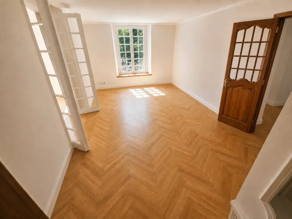 MB-Büderich: Klassische Landhausarchitektur. Behutsam bewahrt. Hochwertig neu gedacht.