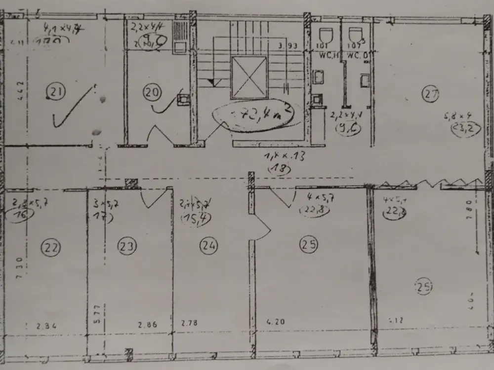 Helle geräumige 7-Zimmer Wohnung in Stuttgart Mitte
