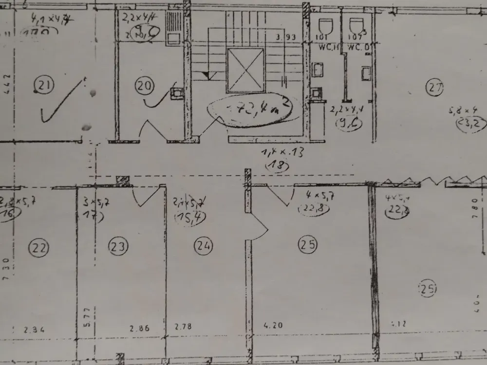 Helle geräumige 7-Zimmer Wohnung in Stuttgart Mitte