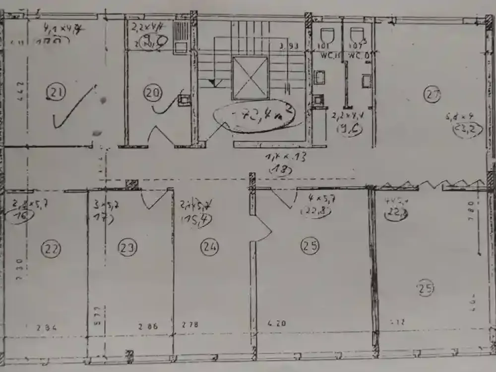 Helle geräumige 7-Zimmer Wohnung in Stuttgart Mitte