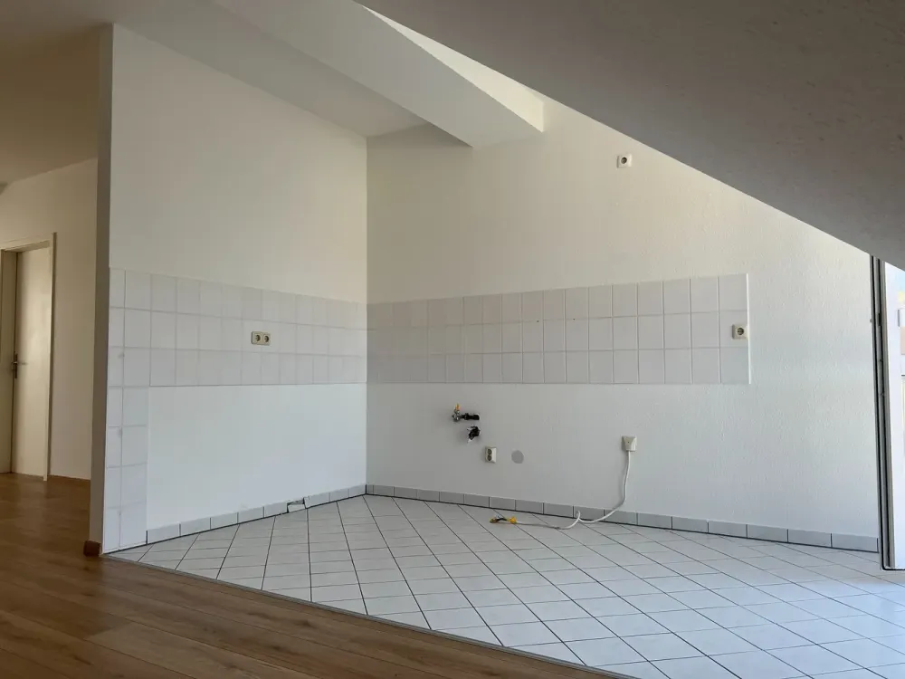 Tolle 2-Zimmerwohnung mit Balkon und Wohnküche in Leipzig-Stötteritz