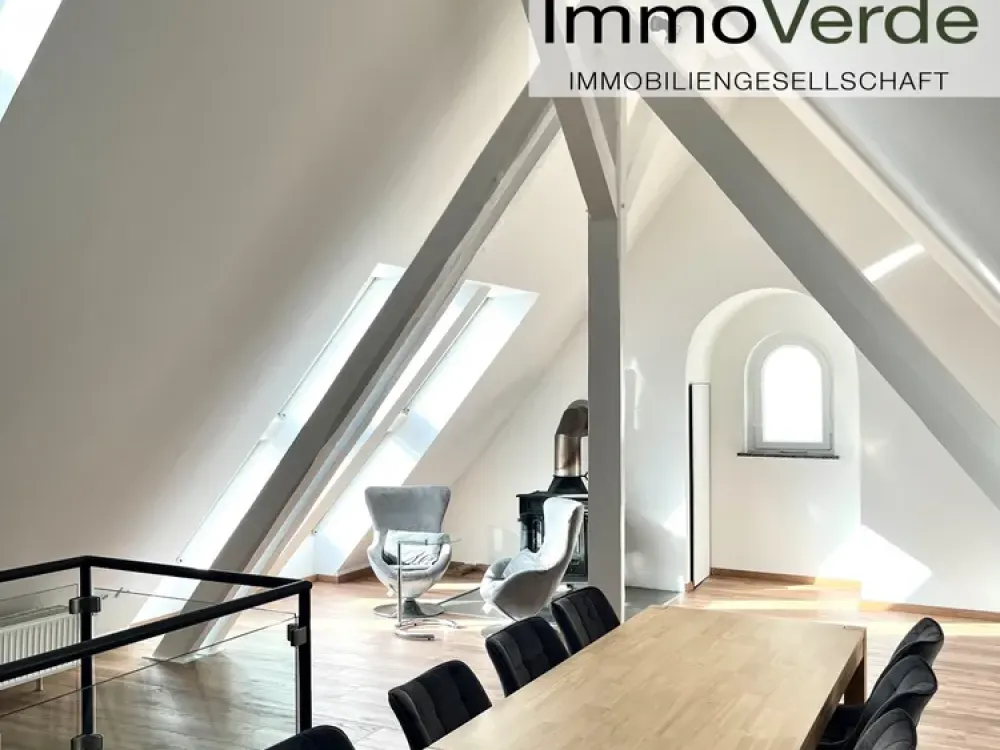 Charmante und lichtdurchflutete 4-Zimmer-Maisonettewohnung mit Garten
