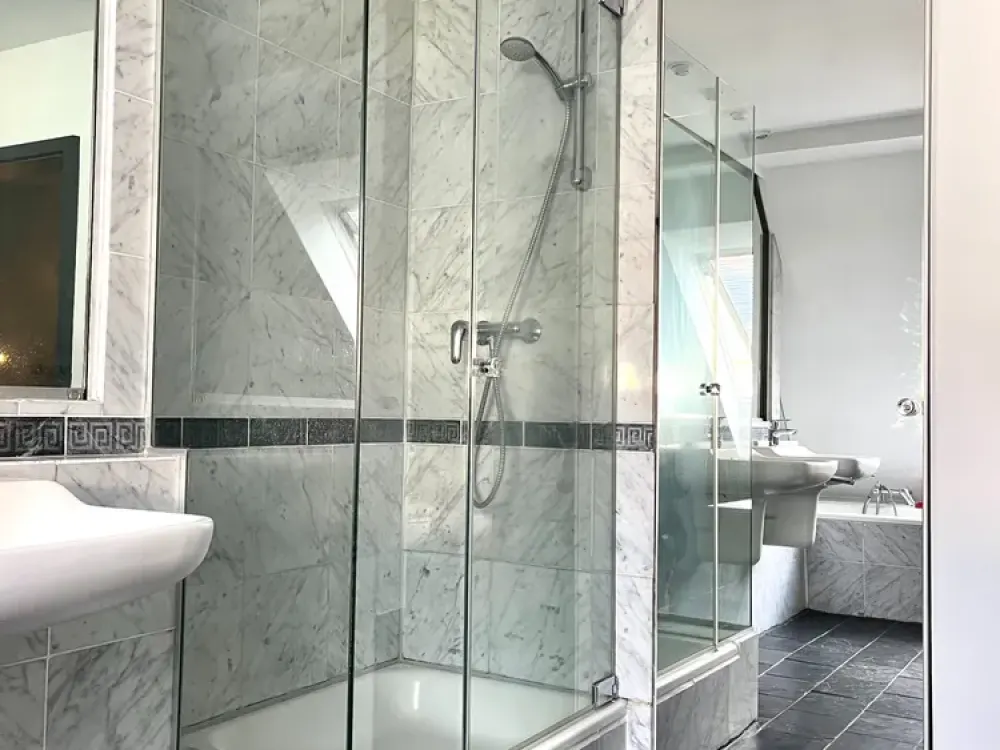Charmante und lichtdurchflutete 4-Zimmer-Maisonettewohnung mit Garten