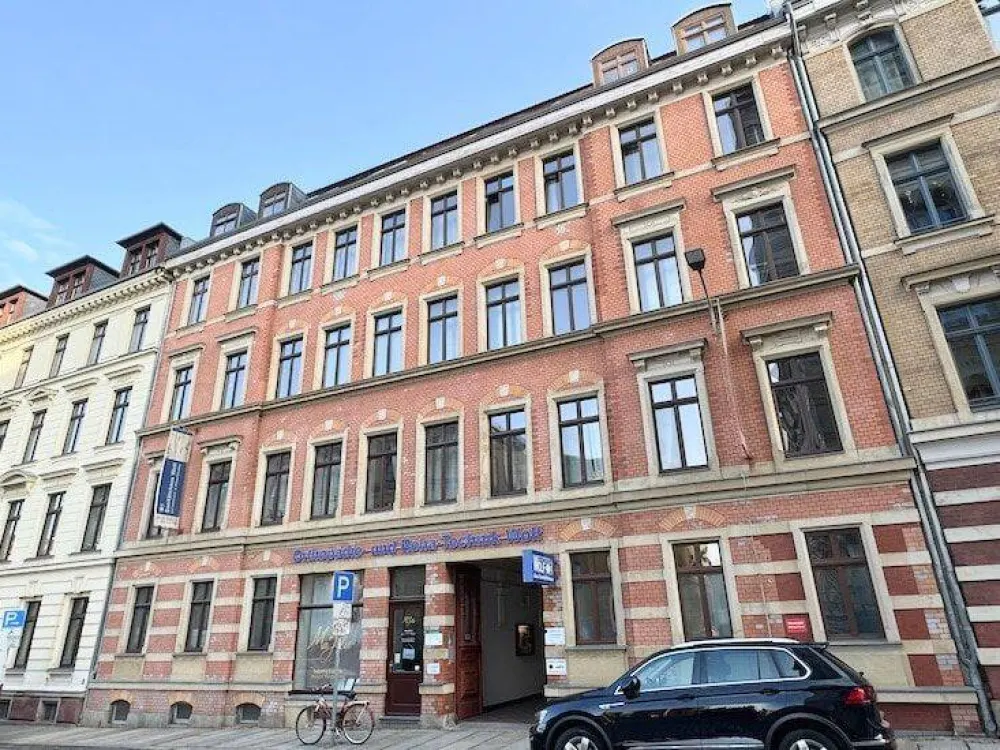 Citywohnen! + Stilvolle 2 Zimmer mit Einbauküche + Bad mit Wanne + Frei ab Oktober!