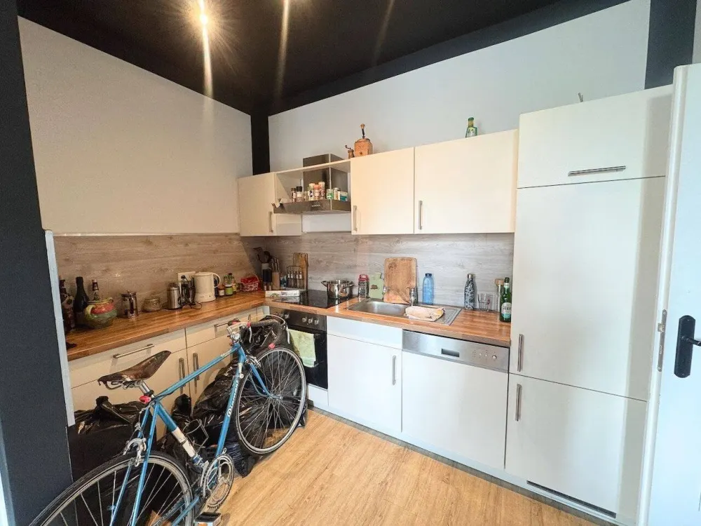 Citywohnen! + Stilvolle 2 Zimmer mit Einbauküche + Bad mit Wanne + Frei ab Oktober!