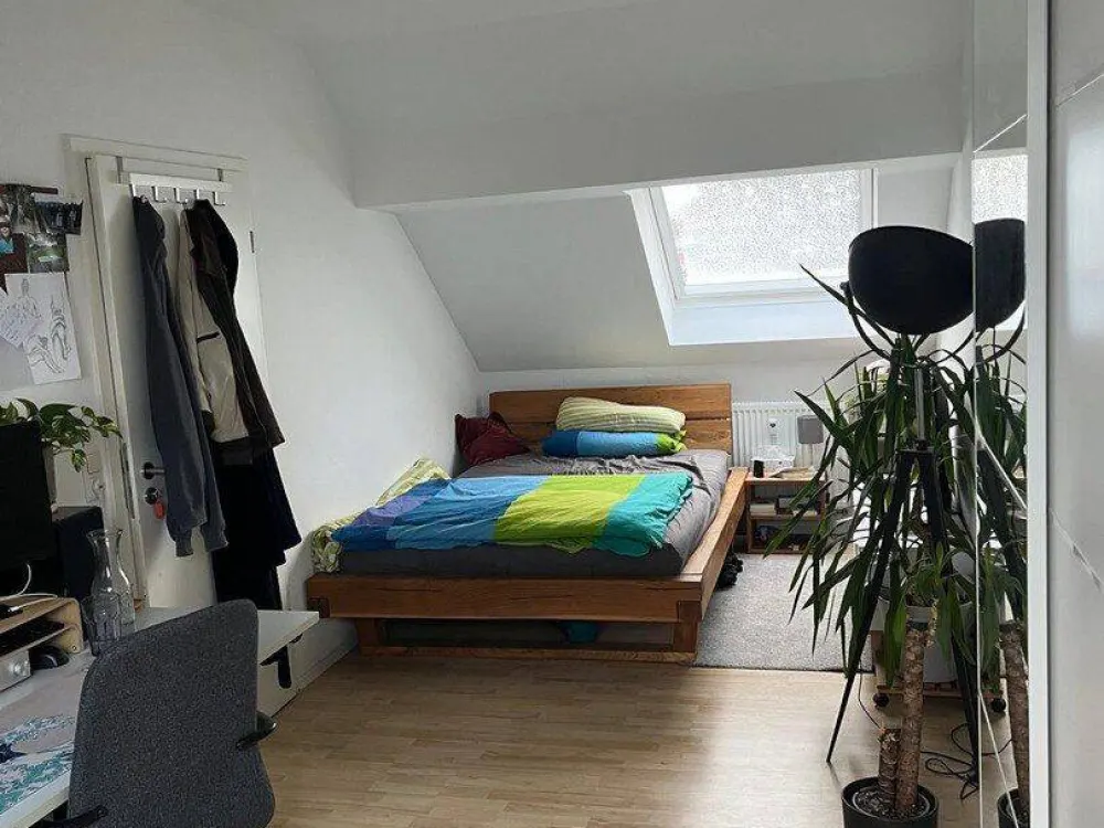 Schöne 4-Zimmer Dachgeschosswohnung in Karlsruhe-Grünwinkel zu vermieten