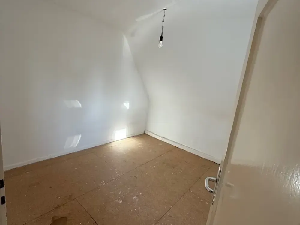 Gemütliche Dachgeschosswohnung mit Dachschräge