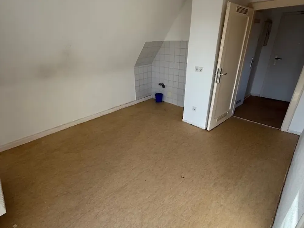 Gemütliche Dachgeschosswohnung mit Dachschräge