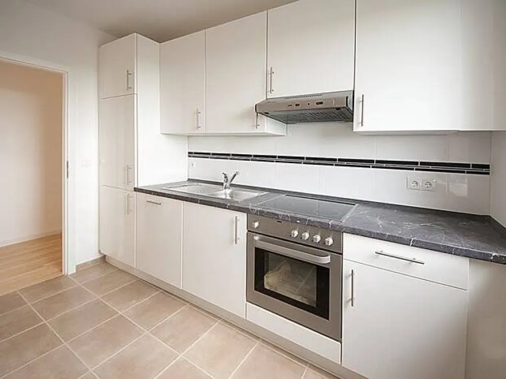 Über den Dächern Schiffbeks: 2-Zimmer-Wohnung mit Balkon