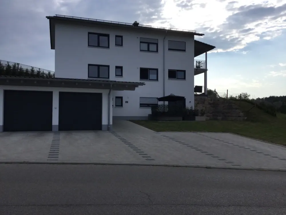 Tasteful 4-Room Apartment with High-Quality Interior and Fitted Kitchen in Tettnang