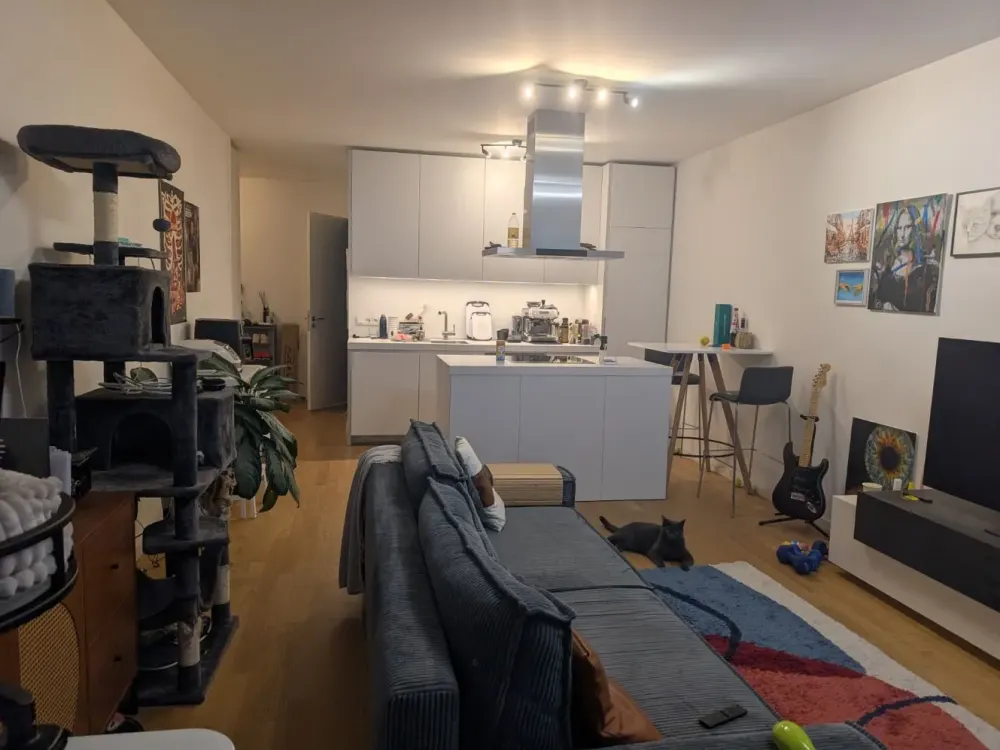 Moderne 2-Zimmer-Wohnung in München mit Balkon und Garage