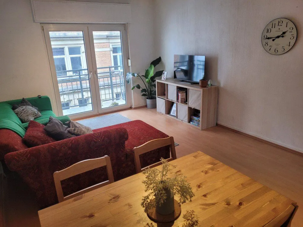 Spacious, bright 3-room apartment in Südstadt