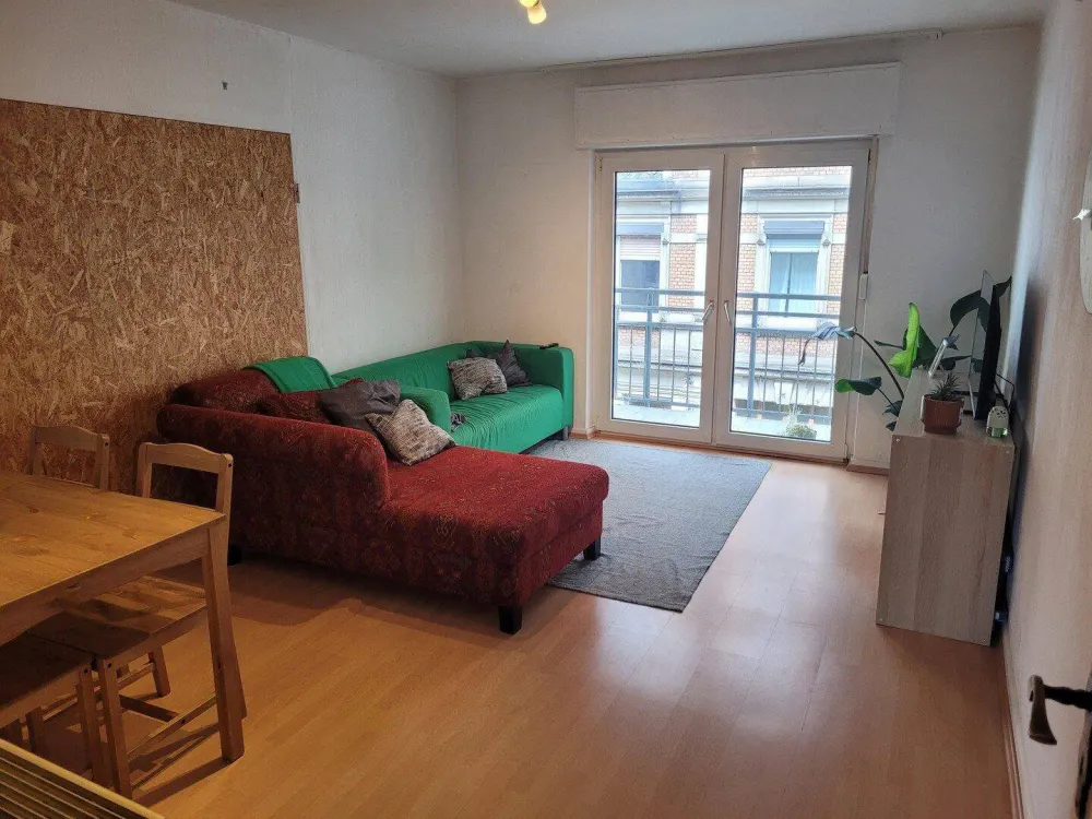 Spacious, bright 3-room apartment in Südstadt