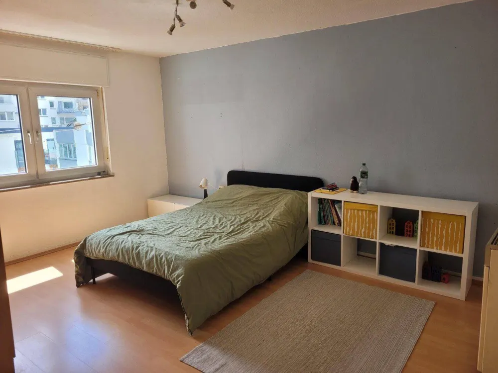 Spacious, bright 3-room apartment in Südstadt