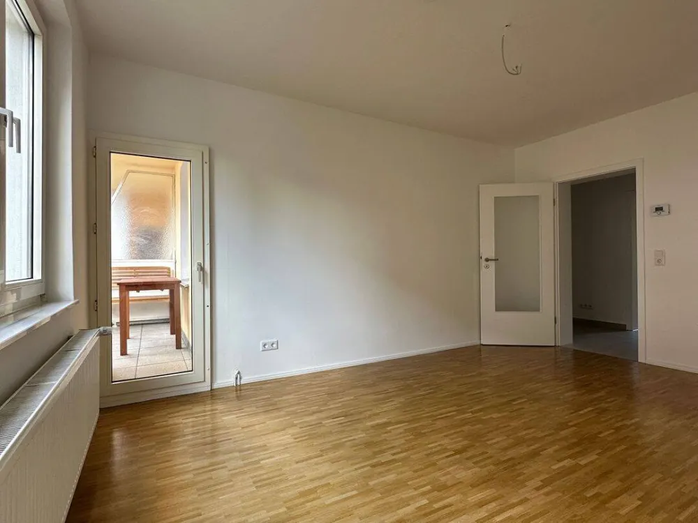 Geschmackvoll renovierte Wohnung mit Balkon