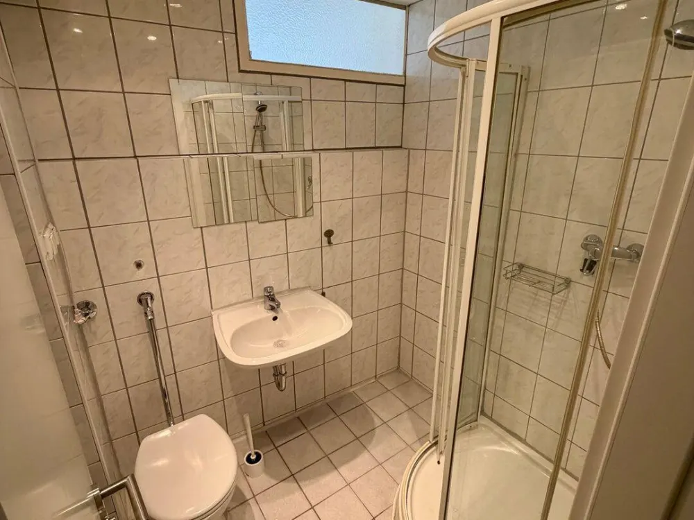 Gepflegte 2-Zimmer-Wohnung (52 m²) mit Einbauküche in zentraler Lage von Nürnberg