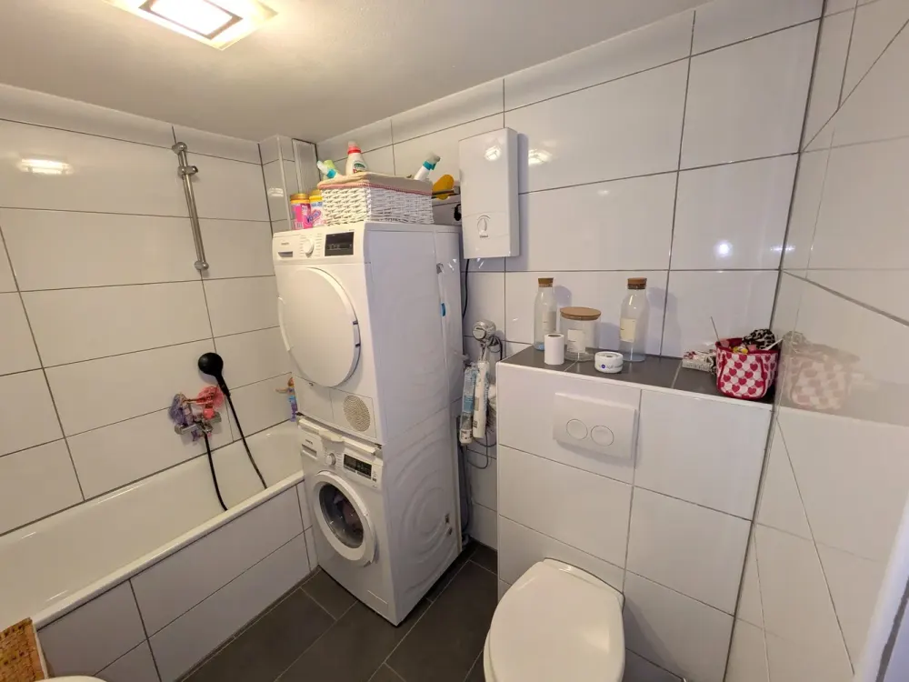 🏡 Einziehen und wohlfühlen, 3,5-Zimmer-Wohnung mit 2 Bädern, Balkon & Fußbodenheizung ! ✨
