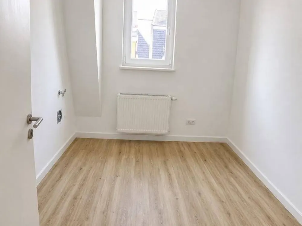 Sachsenhausen 8072604- Hochwertige Maisonettealtbauwohnung in bester Wohnlage