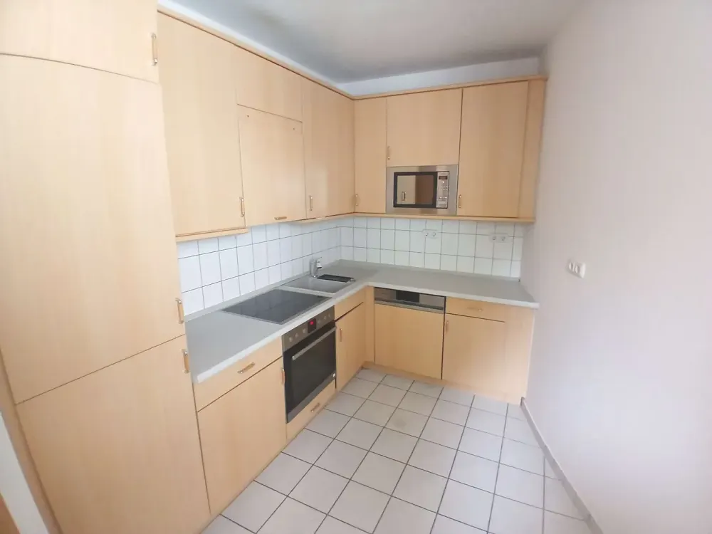 Urbanes Wohnen mit Flair, Helle Wohnung mit Balkon im Herzen der Stadt
