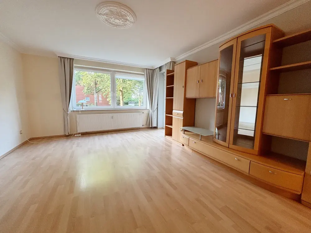 Familienfreundliche Etagenwohnung zur Miete mit Balkon in Glinde - Wentzel Dr.