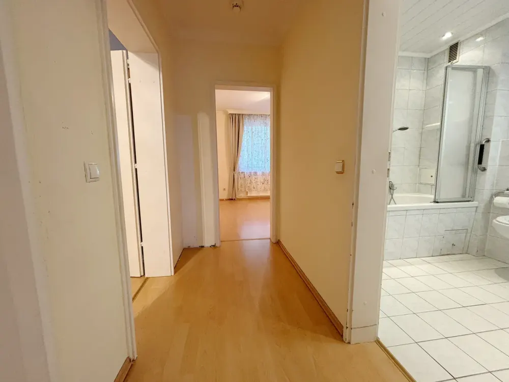 Familienfreundliche Etagenwohnung zur Miete mit Balkon in Glinde - Wentzel Dr.