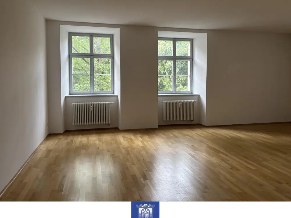 Perfekte Familienwohnung im charmanten Schloss Zehista!