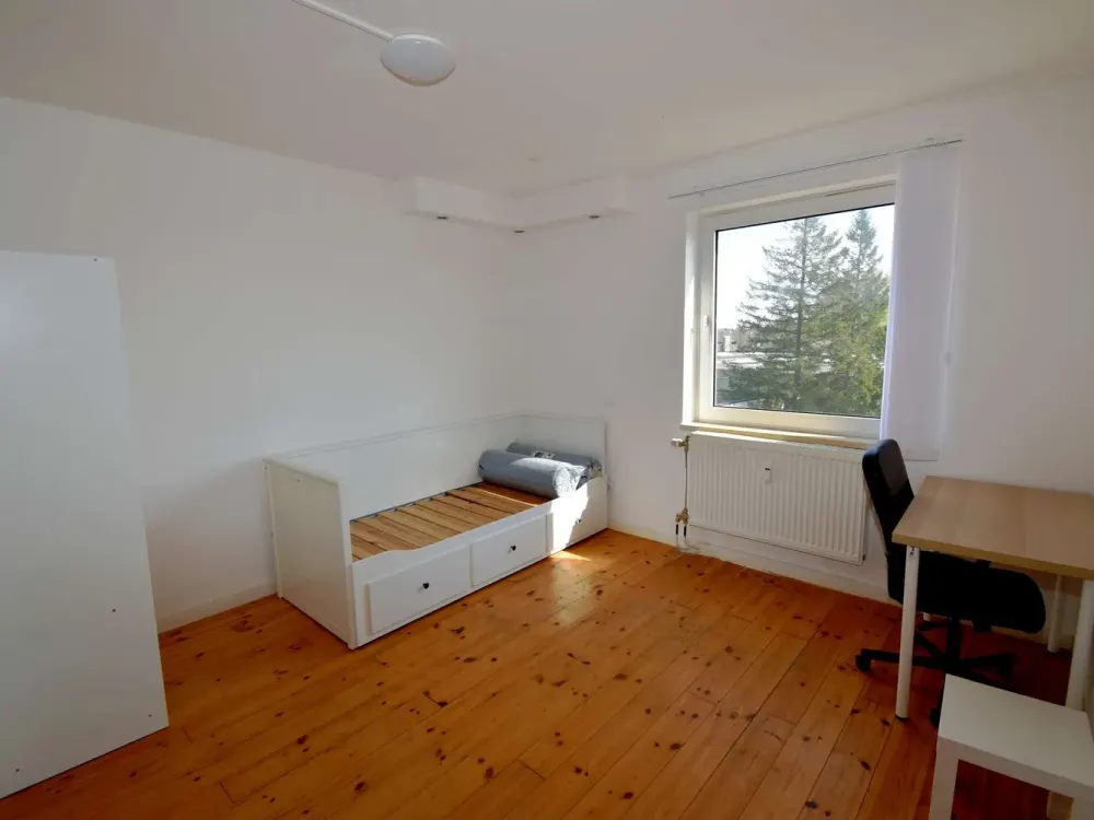 1 Zimmer-Appartement im Wedel Tower zu vermieten!